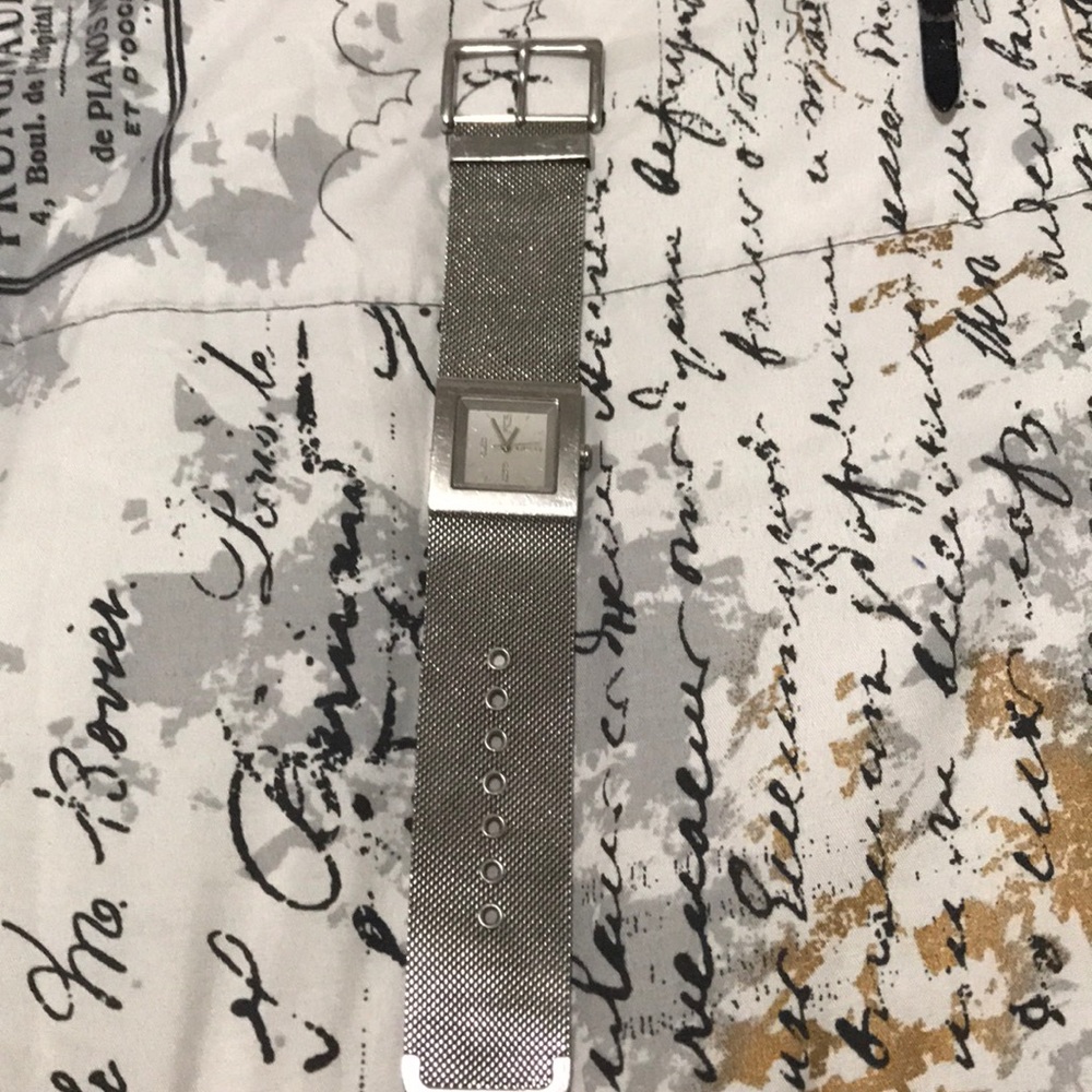 Dkny Watch Silver Solid Stainless Watch. - image 1